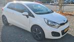 Kia Rio 1.1 Crdi 3D Bouwjaar 2012 Wit Airco, Voorwielaandrijving, Euro 5, 74 pk, Zwart