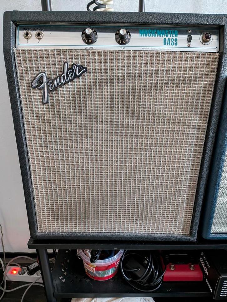 Fender Musicmaster bass versterker 1971(Vintage), Muziek en Instrumenten, Versterkers | Bas en Gitaar, Gebruikt, Basgitaar, Minder dan 50 watt