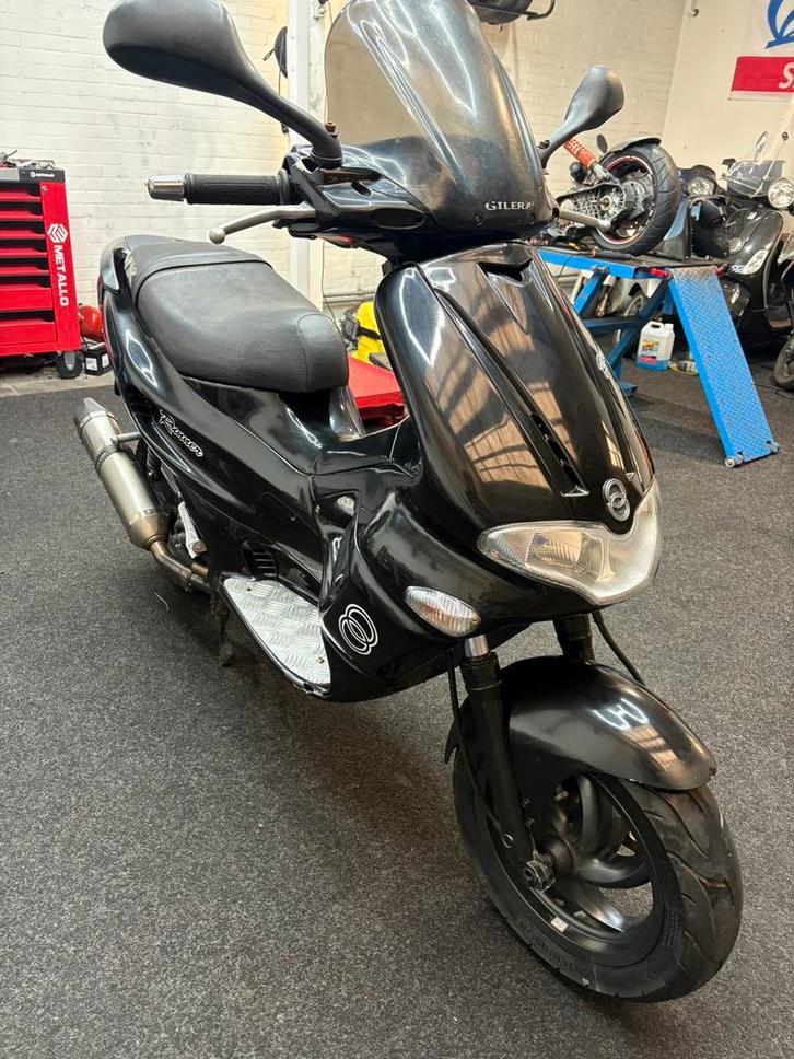 Gilera Runner vx 218 Full Malossi A1, Fietsen en Brommers, Scooters | Piaggio, Zo goed als nieuw, Overige modellen, Benzine, Ophalen