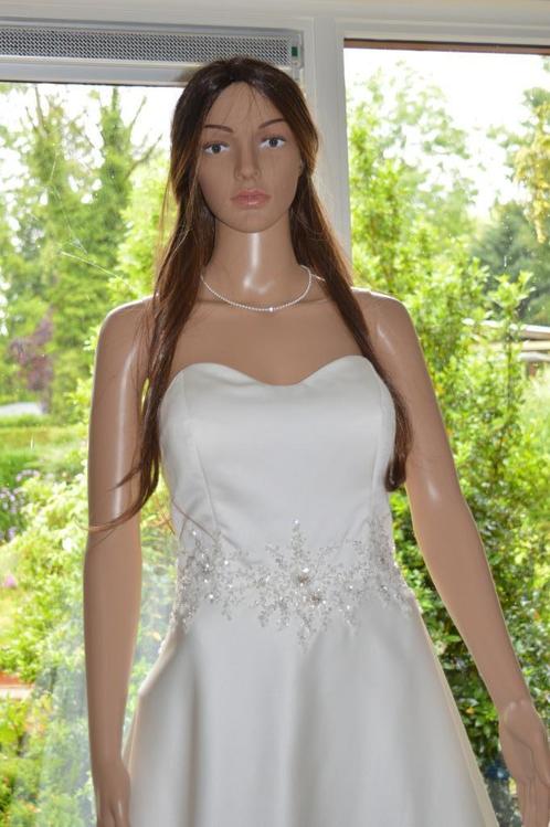 trouwjurk Uitverkoop, Kleding | Dames, Trouwkleding en Trouwaccessoires, Nieuw, Trouwjurk, Wit, Ophalen of Verzenden