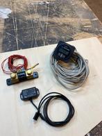 Shunt plus BMV 702 monitor plus dongel 12 volt, Watersport en Boten, Ophalen of Verzenden, Zo goed als nieuw, Motor en Techniek