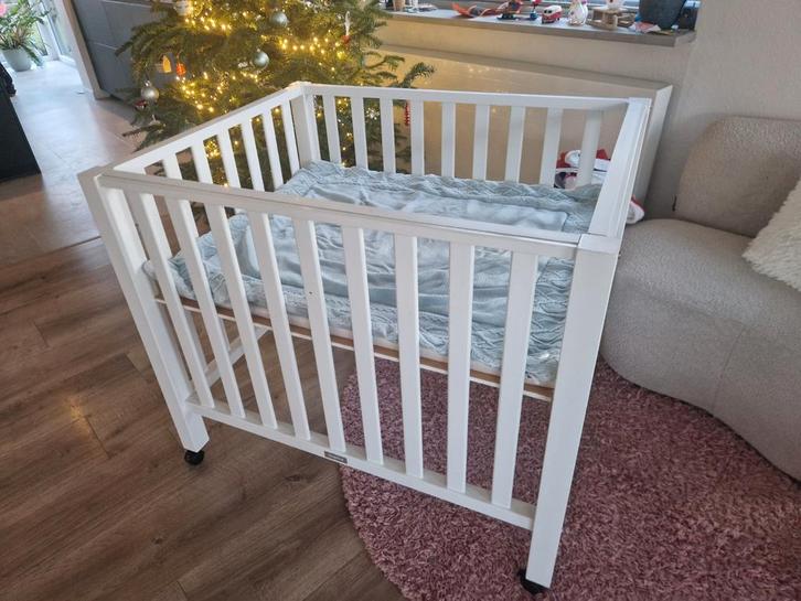 Bopita box brent wit, Kinderen en Baby's, Boxen, Gebruikt, In hoogte verstelbaar, Boxkleed, Wieltjes, Ophalen