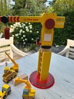 Le toy van kraanmachine en voertuigen, Kinderen en Baby's, Speelgoed | Houten speelgoed, Ophalen of Verzenden, Zo goed als nieuw