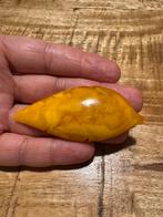 Antiek vintage broche barnsteen egg yolk, Sieraden, Tassen en Uiterlijk, Broches, Overige materialen, Geel, Ophalen of Verzenden