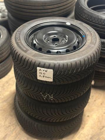 Winterwielen Hyundai i20 185/65R15 met Wieldoppen beschikbaar voor biedingen