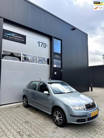 Skoda Fabia 1.4-16V Ambiente Airco|Trekhaak|Nieuwe APK beschikbaar voor biedingen