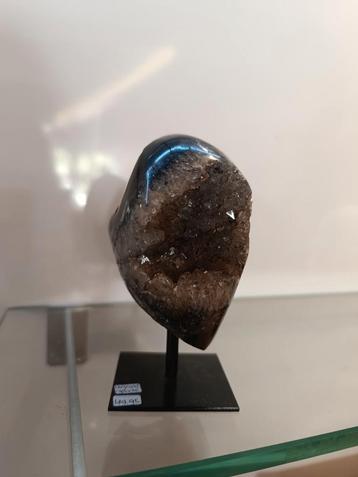 Agaat geode  beschikbaar voor biedingen