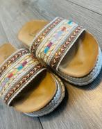 Super Me Beige Slippers Maat 38, Kleding | Dames, Ophalen of Verzenden, Zo goed als nieuw, Beige