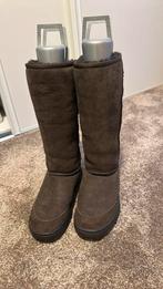 Ultimate tall braid uggs maat 39 nieuw staat, Kleding | Dames, Ophalen of Verzenden, Zo goed als nieuw, Bruin