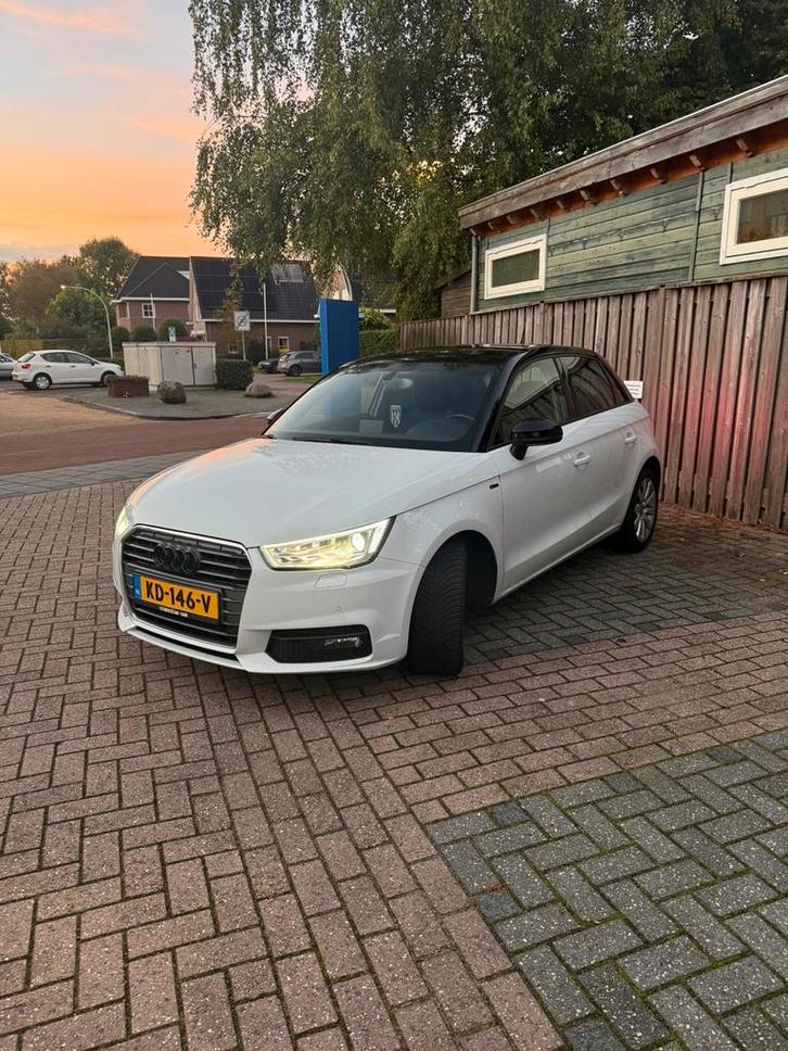 Audi A1 1.4 Tfsi 150pk CoD S Tronic 2015 Wit, Auto's, Audi, Particulier, Airbags, Airconditioning, Bluetooth, Bochtverlichting