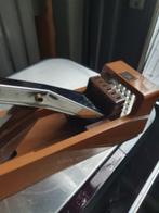 Zeer nette bruine vintage brabantia maitre frietsnijder..., Ophalen of Verzenden