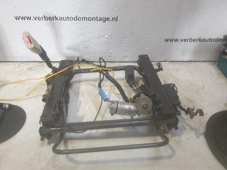 Stoelrails Links Voor Opel Omega B (25/26/27) 2001, Auto-onderdelen, Interieur en Bekleding, Opel, Gebruikt