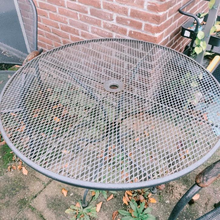 Tuintafel met stoelen (GRATIS), Tuin en Terras, Tuinsets en Loungesets, Ophalen of Verzenden
