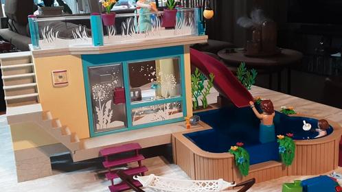 70435 bungalow met zwembad, Kinderen en Baby's, Speelgoed | Playmobil, Zo goed als nieuw, Complete set, Ophalen of Verzenden