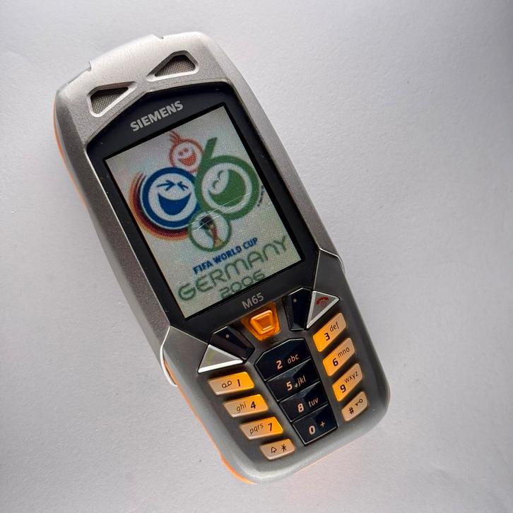 Siemens M65 - FIFA WORLDCUP 2006 editie., Telecommunicatie, Mobiele telefoons | Siemens, Gebruikt, Zonder abonnement, Zonder simlock