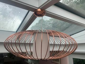 Made koperkleurige hanglampen, prijs voor de set van twee beschikbaar voor biedingen