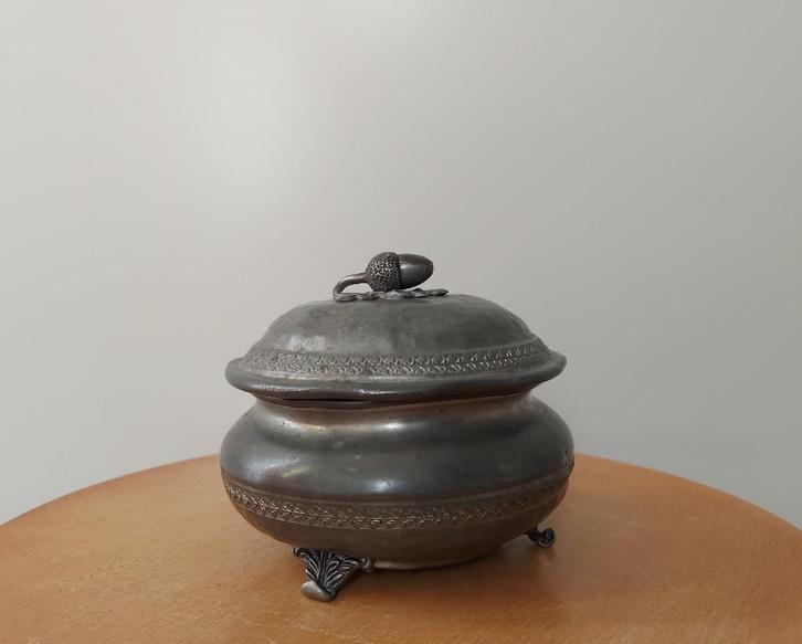 Antieke eikeltje tinnen pot met deksel, Antiek en Kunst, Antiek | Tin, Ophalen of Verzenden