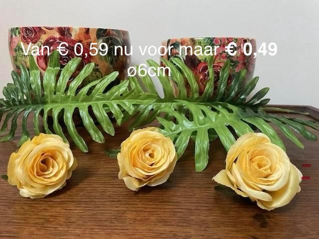 AANBIEDING kunstbloemen-carnaval-feestdecoratie- DIY, Hobby en Vrije tijd, Feestartikelen, Nieuw, Carnaval, Ophalen of Verzenden