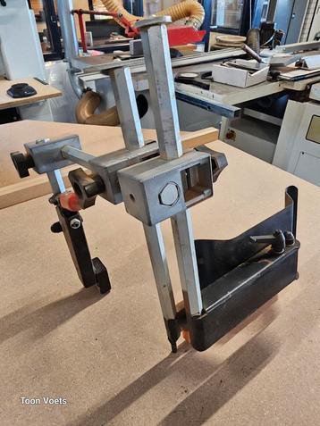 Freesbeveiliging voor freesmachine  beschikbaar voor biedingen