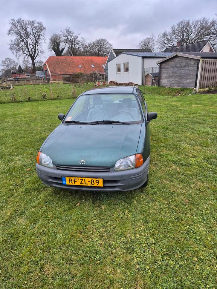 Toyota Starlet 1.3 16V 1997 Groen, Auto's, Toyota, Particulier, Starlet, Benzine, Hatchback, Handgeschakeld, Origineel Nederlands