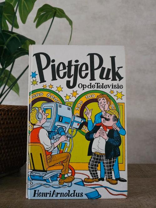 Pietje Puk op de televisie - Henri Arnoldus, Boeken, Kinderboeken | Jeugd | onder 10 jaar, Gelezen, Ophalen of Verzenden