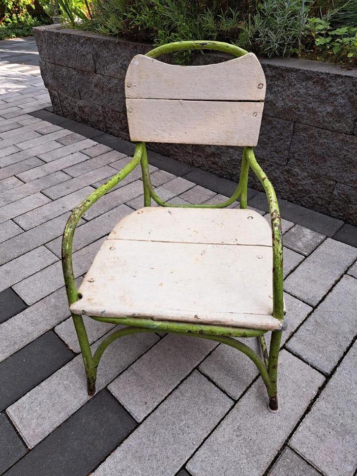 Vintage Kinderstoel met Armleuningen, Antiek en Kunst, Antiek | Meubels | Stoelen en Banken, Ophalen