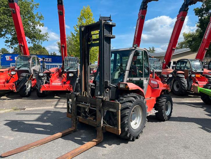 RUWTERREIN HEFTRUCK MANITOU M50-4 T, Zakelijke goederen, Machines en Bouw | Heftrucks en Intern transport, Heftruck, Diesel, meer dan 4000 kg