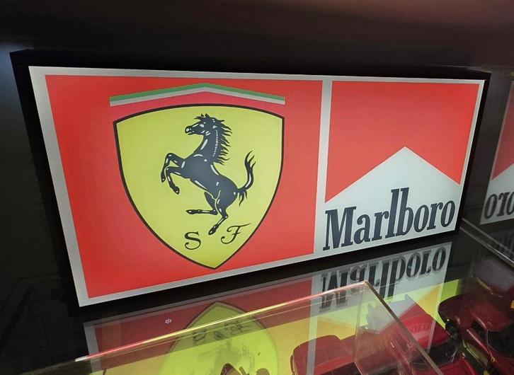 Ferrari Marlboro Lichtbak, Verzamelen, Merken en Reclamevoorwerpen, Nieuw, Lichtbak of (neon) lamp, Ophalen