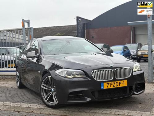BMW 5-serie M550xd | M-Pakket | Schuifdak | Leder | AFN.Trek, Auto's, BMW, Bedrijf, Te koop, 5-Serie, 4x4, ABS, Achteruitrijcamera