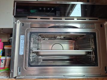 Stoomoven Exquisit met grill inbouw beschikbaar voor biedingen