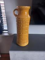 Vintage Gele Vaas met Oor - Aardewerk, Antiek en Kunst, Antiek | Keramiek en Aardewerk, Ophalen