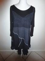 M&S mode maat XXL valt als XL oksel tot oksel  62 cm