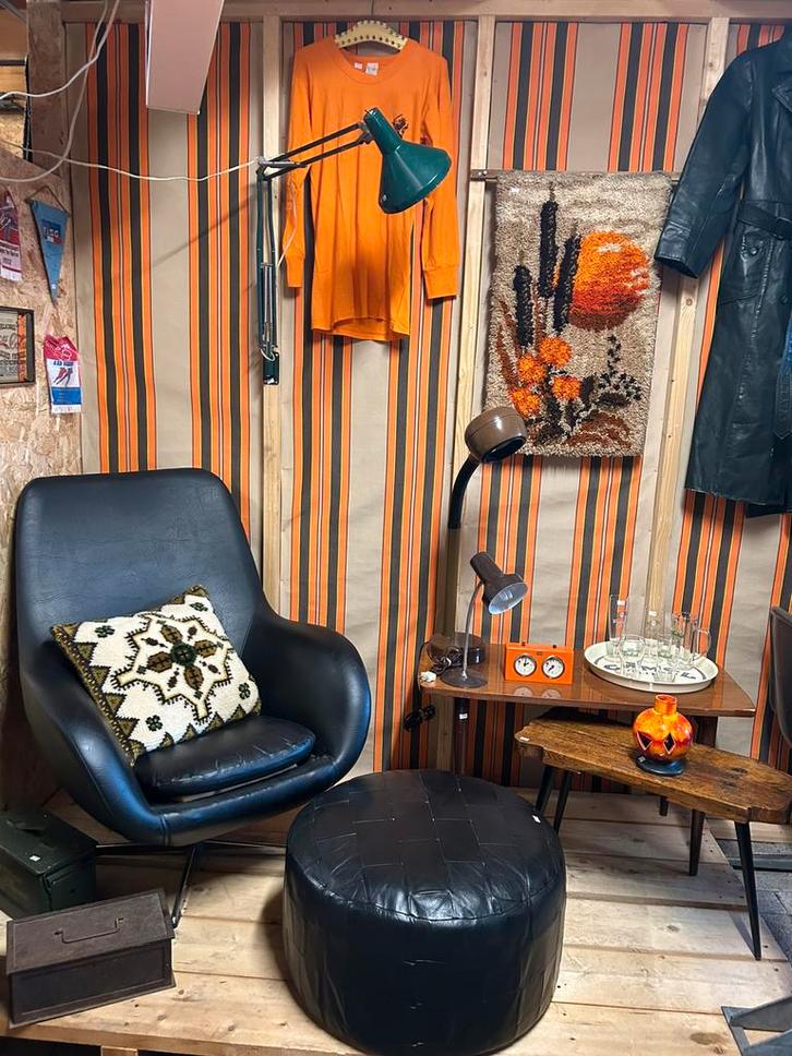 Vintage jaren 70 zwarte kuipstoel, space age, Huis en Inrichting, Stoelen, Zo goed als nieuw, Eén, Metaal, Overige materialen