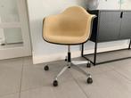 Vitra eames pacc bureaustoel beige en antraciet, Beige, Ophalen of Verzenden, Zo goed als nieuw, X