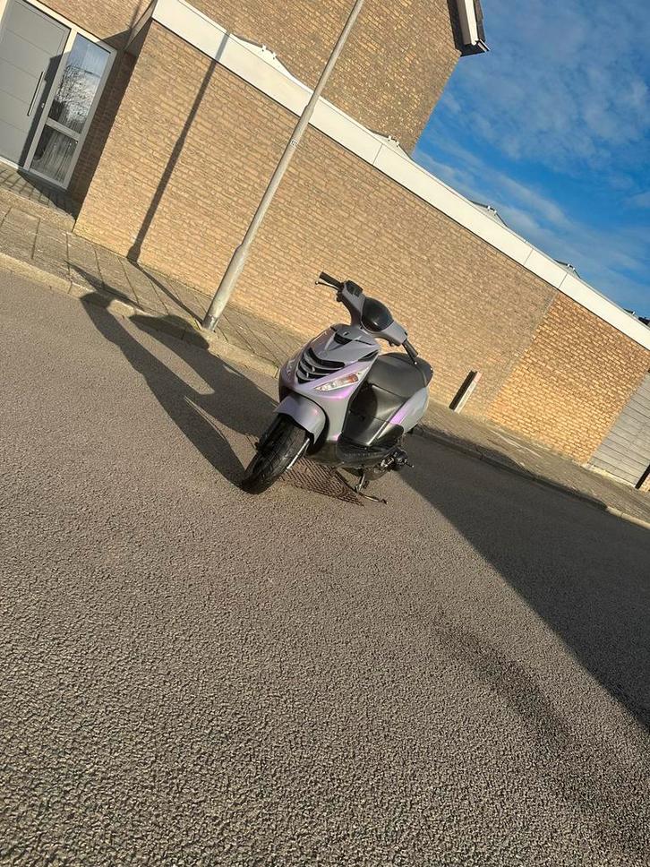 Piaggio Zip 50cc, Fietsen en Brommers, Scooters | Yamaha, Gebruikt, Overige modellen, Maximaal 45 km/u, Benzine, Ophalen of Verzenden