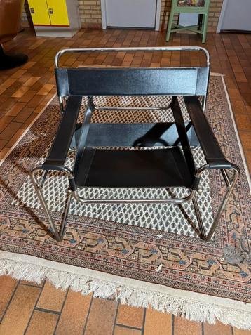 Vintage 2 Wassily B3 stoelen zwart Breuer.485 beschikbaar voor biedingen