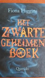 Het Zwarte Geheimen Boek - Fiona Higgins, Ophalen of Verzenden, Gelezen, Fiona Higgins, Nederland