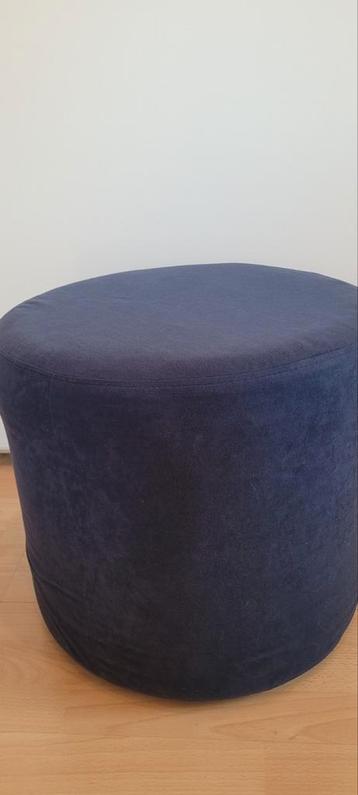 Poef - donkerblauw. Doorsnede 45 cm beschikbaar voor biedingen
