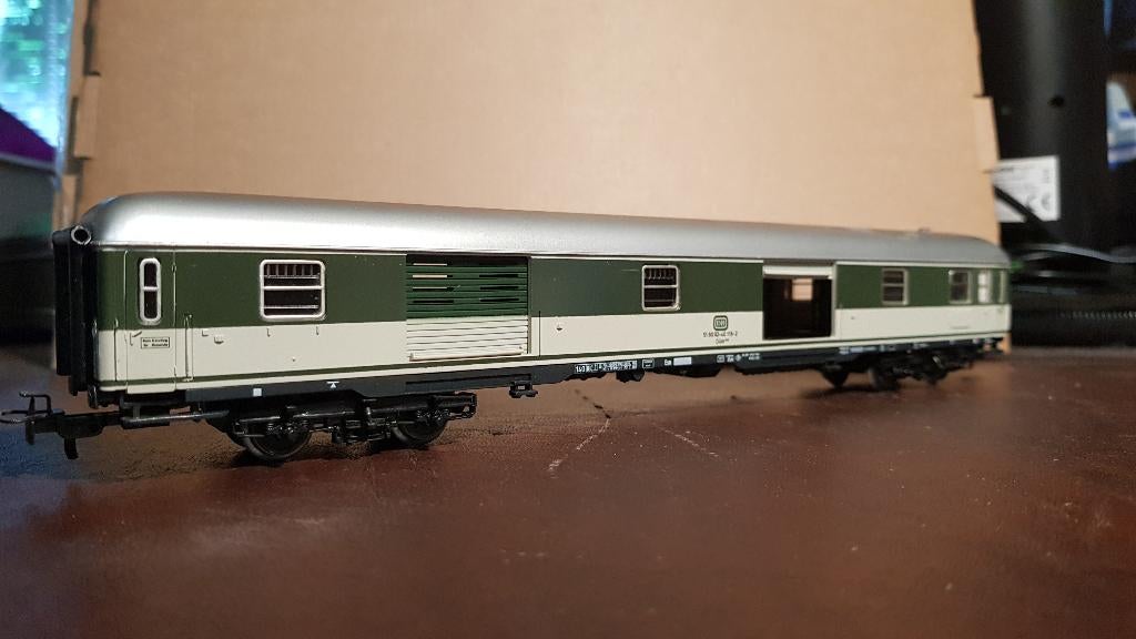 Märklin 4093 Bagagerijtuig van de DB, Wisselstroom, Ophalen of Verzenden, Märklin, Nieuw