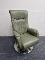 Relaxfauteuil / draaifauteuil groen leer met sta op + accu, Huis en Inrichting, Fauteuils, Ophalen, Gebruikt, Metaal, /