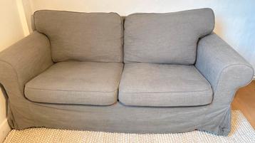 Ektorp grijze bank in goede staat - afbeelding 3