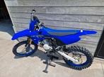 2023 Yamaha YZ 85 yz85 NIEUWSTAAT, Fietsen en Brommers, Minibikes, Midibikes en Pitbikes, Ophalen, 85 cc, Yamaha, Zo goed als nieuw