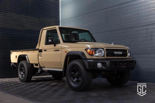 Toyota Land Cruiser GRJ79 Single Cab 2023, Auto's, Toyota, Bedrijf, Te koop, Landcruiser, Benzine, Euro 6, SUV of Terreinwagen