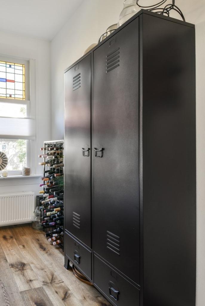 Zwarte lockerkast - zeer goede staat, Huis en Inrichting, Kasten | Lockerkasten, Zo goed als nieuw, Ophalen