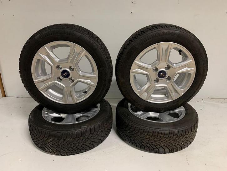 Ford Fiesta winterset met winterbanden 185/60R15, Auto-onderdelen, Banden en Velgen, Banden en Velgen, Winterbanden, 15 inch, 185 mm