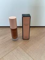 Gucci foundation 510C, Ophalen of Verzenden, Nieuw, Gehele gezicht, Make-up
