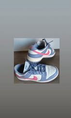Nike Dunk Low Paars/Roze - Maat 38, Kleding | Dames, Schoenen, Ophalen of Verzenden, Roze, Nike dunk low, Sneakers of Gympen