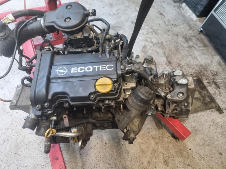 Opel Corsa Z10XEP Motorblok - Complete Motor, Auto-onderdelen, Motor en Toebehoren, Opel, Gebruikt, Ophalen of Verzenden