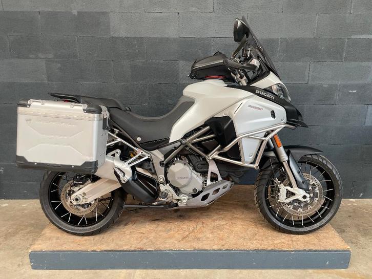 Ducati Multistrada 1200 Enduro 2016, 32.485km 1e eigenaar, Motoren, Motoren | Ducati, Bedrijf, Toermotor, meer dan 35 kW, 2 cilinders