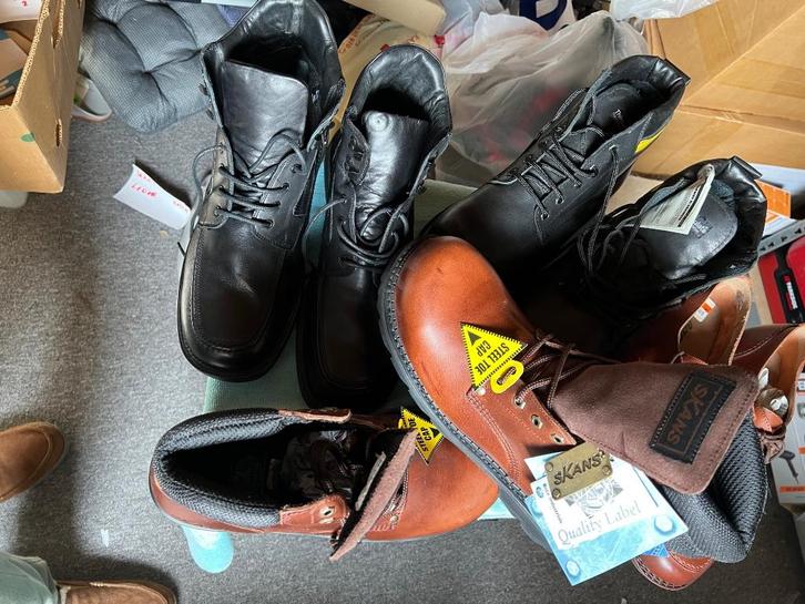 Schoenen veel heren lederen jassen heren en meerr, Kleding | Heren, Schoenen, Zo goed als nieuw, Sportschoenen, Bruin, Ophalen of Verzenden